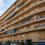 #41 Flat For 6, 3 Bdrs Parking Wifi 5Mins Walk Tram T1